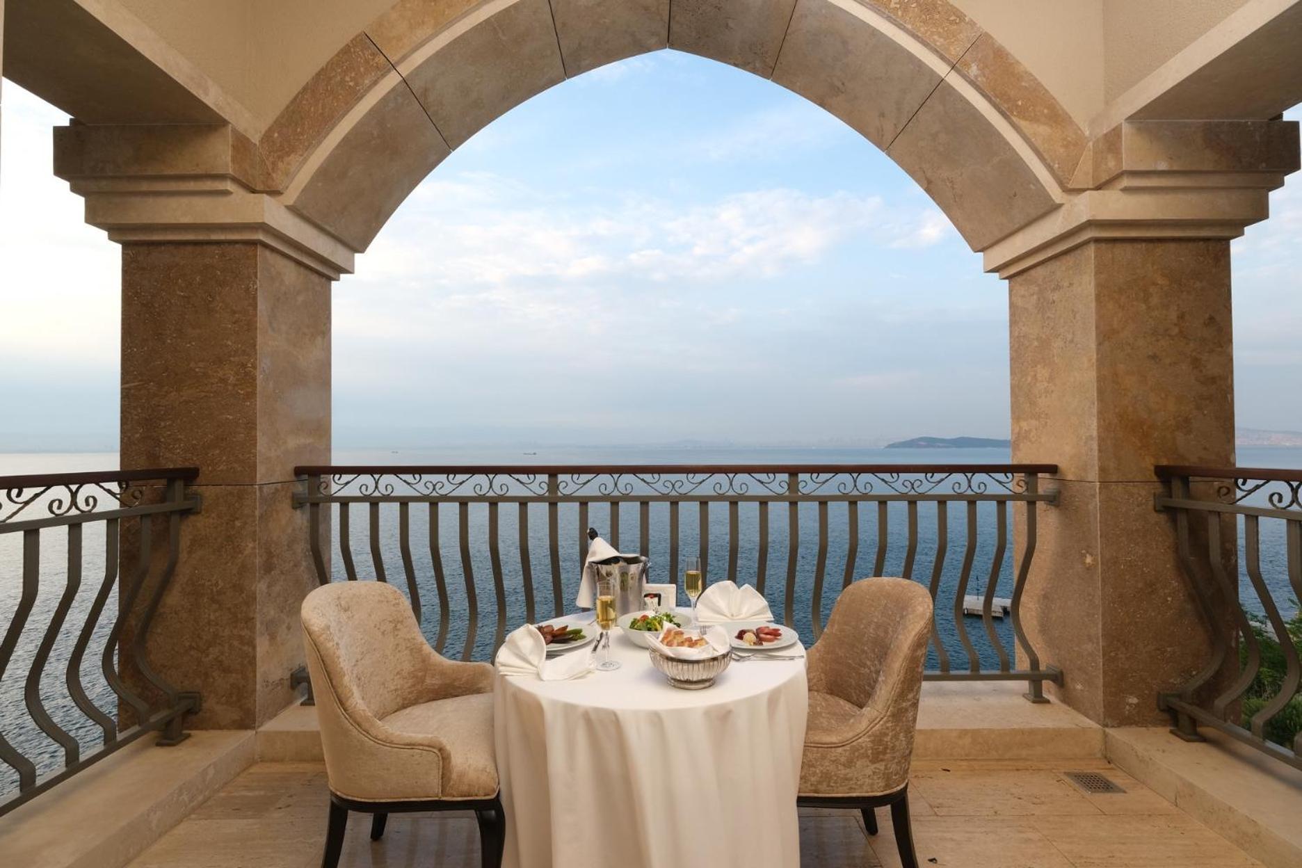 Birun Ada Hotel Burgazada 외부 사진